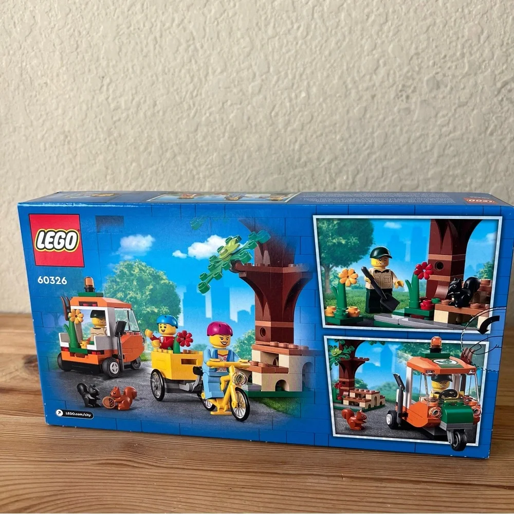 LEGO - City Picnic in the Park Toy Building Set 60326 (147pcs) - Retired Product